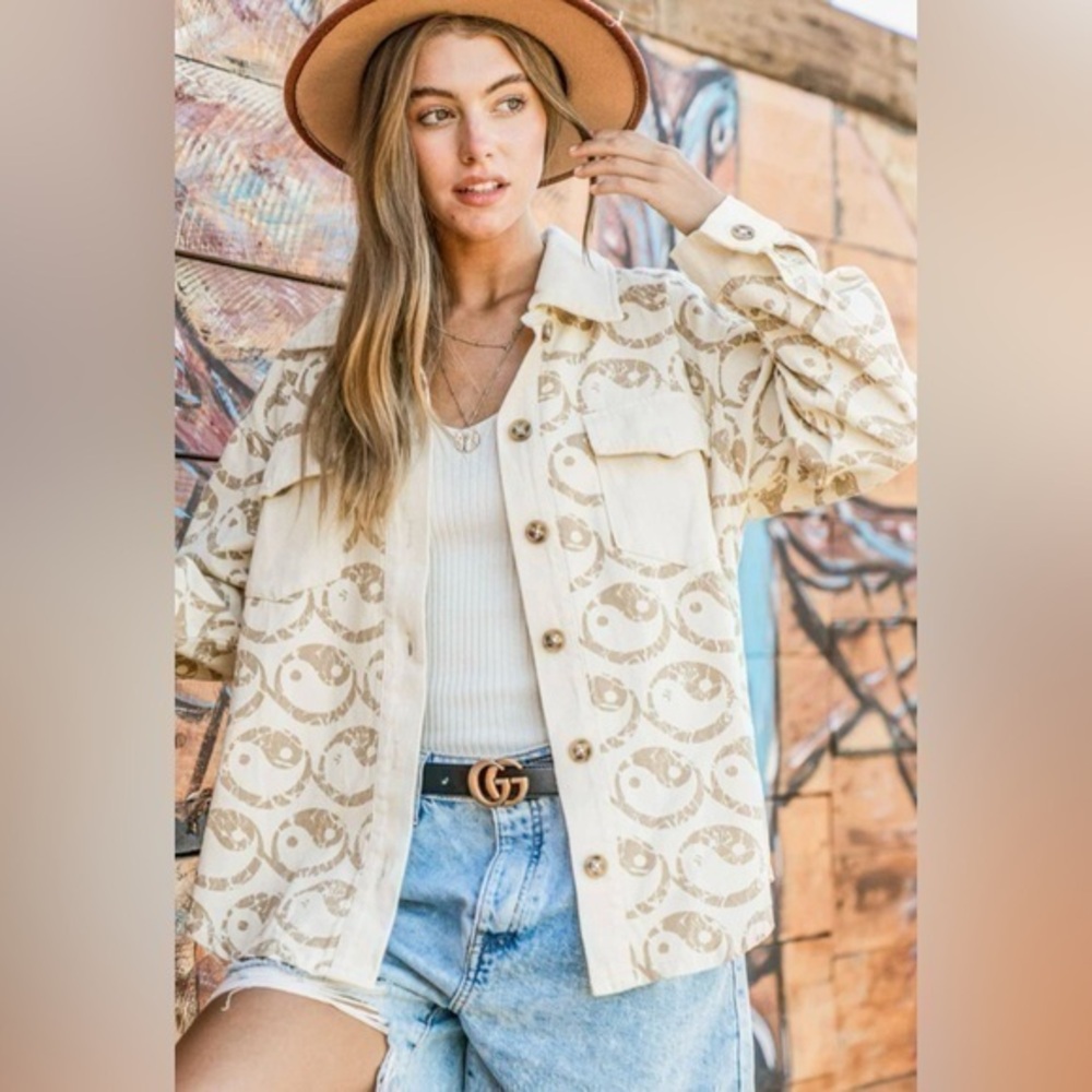 Andthewhy Los Angeles womens yin yang print shirt jacket Medium